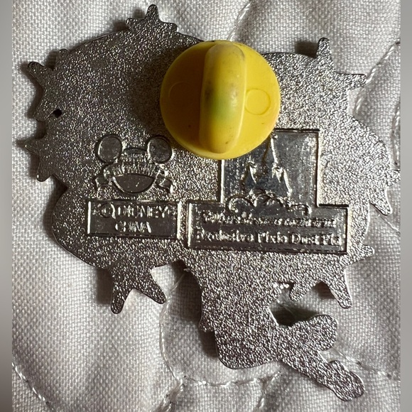 Disney Tinkerbell Enamel Pin - Picture 3 of 3